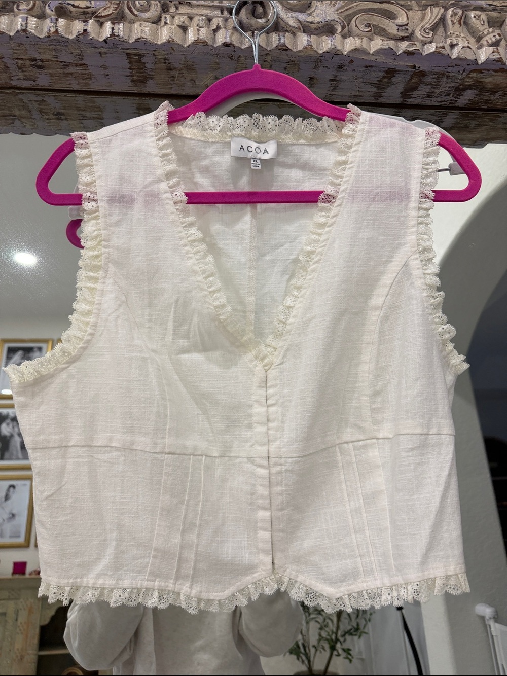ACOA Cream Lace-Trim V-Neck Camisole Top